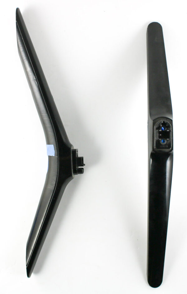 hisense 219953 tv legs